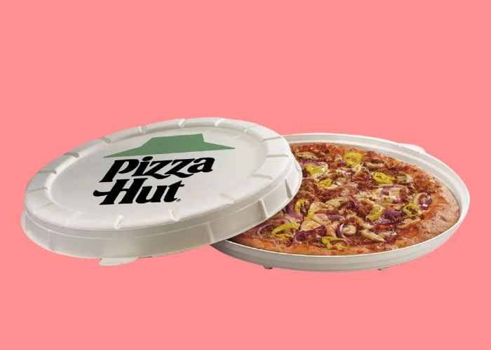 Round pizza boxes for perfect fit and professional presentation.